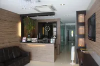 Dynasty Inn - Wakaf Che Yeh Hotels in Pendek