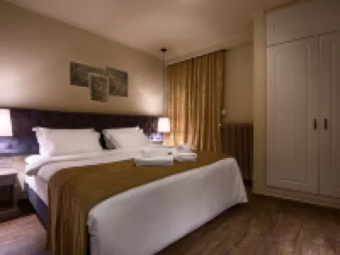肯崔孔酒店 戈爾特尼亞酒店