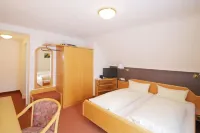 Hotel Platzhirsch Hotels in Marxzell