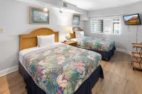 Stunning Ocean Views and Heated Pools - Luxurious Beachfront Oasis