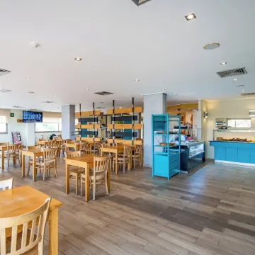 Hotel Yit Ciudad de Elche Отели рядом с достопримечательностью «Edificio ALTET»