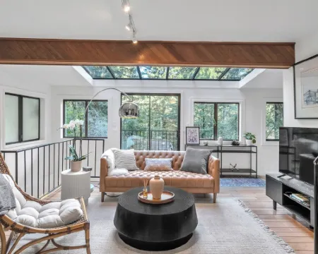 Stunning Neighborhood Home Walkable to Downtown Mill Valley Hotels in Mill Valley