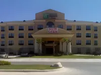 Holiday Inn Express & Suites San Antonio NW Near Seaworld
