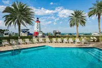 Faro Blanco Resort & Yacht Club Marathon, Curio by Hilton