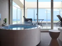 Breath Hotel - Bathtub