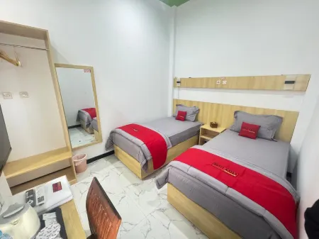 Hotel kayla syariah Отели в г. Landasan Ulin Utara