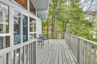 Lake-view Cabin w/ Furnished Deck in Hadley! - Wifi
