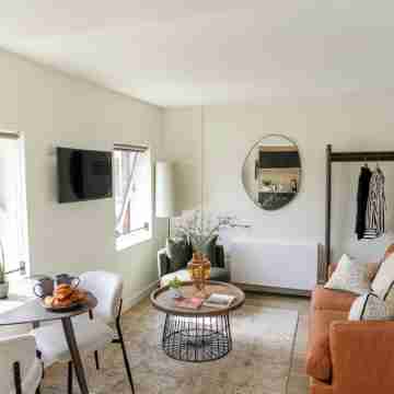 Broughton Market Studios and Apartments Rooms