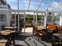 The Fox & Hounds Hotel a Woolstone