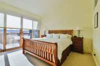 Newpark Resort Hotels in Snyderville