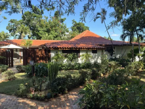 Golf Villa 70 - Casa de Campo - Lake View- Near Beach and Hotel- Maid Cook Wifi Hotel a 
