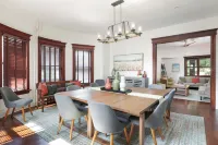 Grand Renovated Victorian - Great Location Just Blocks from Beach and Downtown