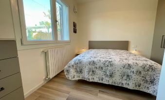 Spacious villa on two floors with corner garden