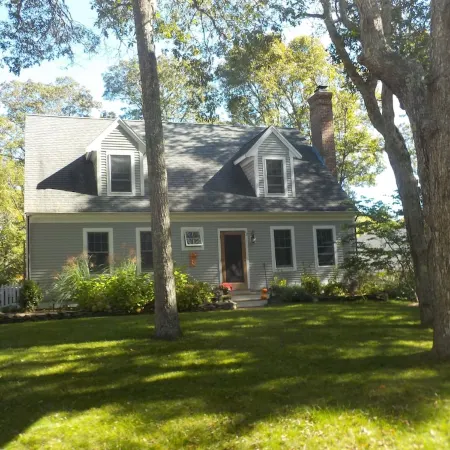 Charming Cape Cod Retreat Nestled b/w Mashpee River & Popponesset Bay