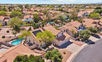 Red Mountain Retreat 5 BDR w/ Heated Pool!