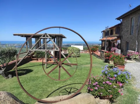 Tuscan Farmhouse with Coastal Views, New Air Conditioning and Car Recharge