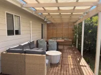 Shack by the Sea Middleton Hotels in Middleton