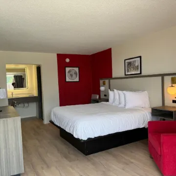 Ramada by Wyndham Lumberton NC North