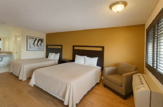 Casa Blanca Hotel - Azusa, Los Angeles