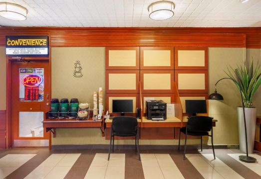 퀄리티 인 토론토 에어포트