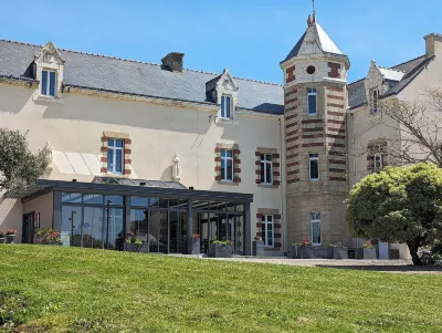 Le Manoir de Kerbot โรงแรมใน