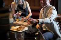 The Inverness Denver, a Hilton Golf & Spa Resort - Barer