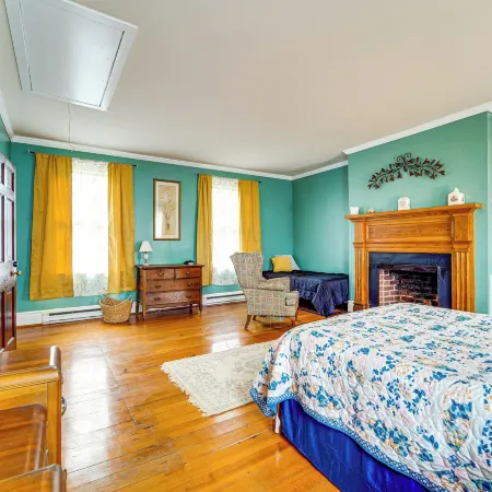 19 Mi to Uva! Historic 30-Acre Retreat in VA!