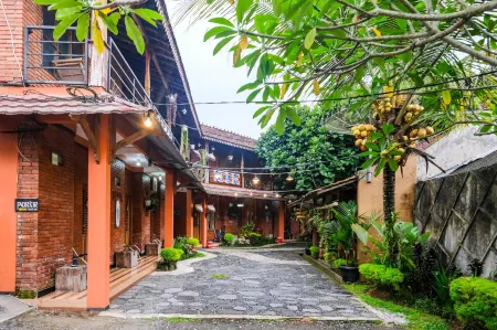 RedDoorz Syariah Near Akmil Magelang Отели в г. Mertoyudan