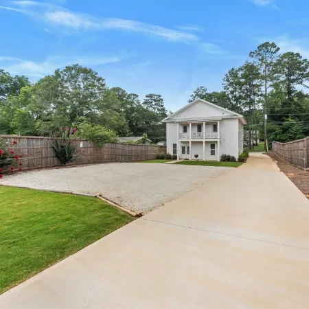 College & Mimosa House in Downtown Auburn, Less Than 1 Mile to Toomer's