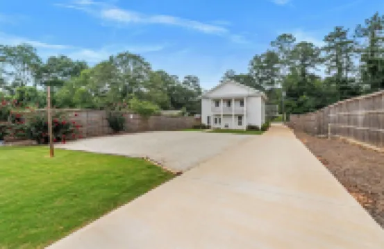 College & Mimosa House in Downtown Auburn, Less Than 1 Mile to Toomer's
