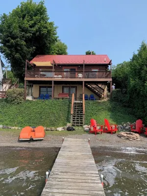 Charming 2-bedroom cabin on Keuka Lake close to Penn Yan & the Keuka Wine Trail