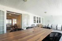 Beechmont - Perfect for Family Retreat! Hotels in Trumbull