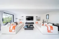 Luxury villa Cannes, 12pers,pool sauna, cinema,sport Các khách sạn ở Vallauris