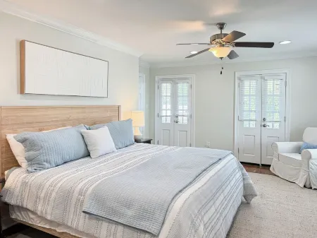 Pass Christian Waterfront Retreat: Perfect for Relaxation & Outdoor Fun