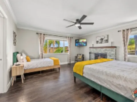 Poway Panorama Peak Hotels in Poway