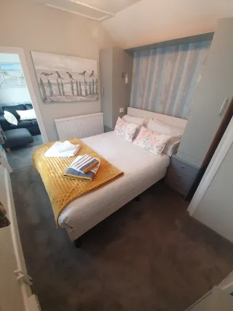 The Snug  at Bay House Отели в г. Страттон