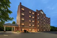 Spark by Hilton Woburn Boston Hotels in Wakefield