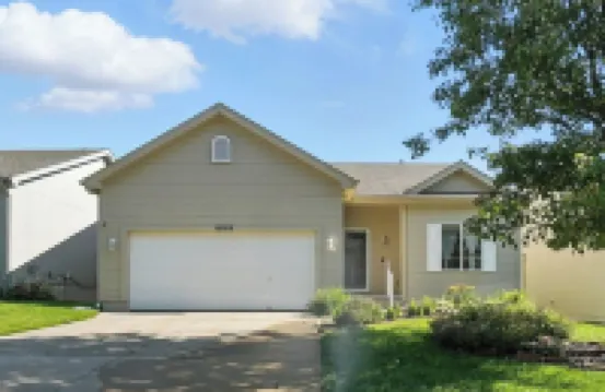 Modern Nest in NW Omaha