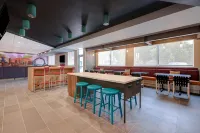 Tru by Hilton Lithia Springs