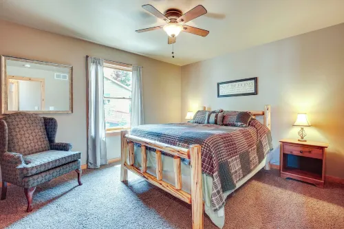 Lakefront Wisconsin Getaway w/ Kayak + Boat Dock! - WiFi