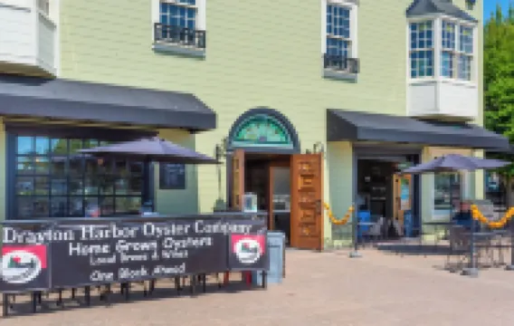 Spring Savings • Hot Tub • Relaxing 209