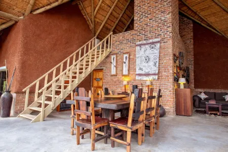 Calabash Safari Lodge
