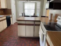 4-bedroom house in lovely Saint Johns with  enclosed 16’ X 32’ pool, WiFi, AC Hotels in Fruit Cove