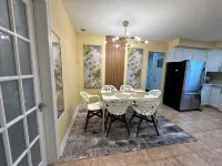 Main Floor City Living with Nature! Near all amenities Các khách sạn gần Markham Convention Centre