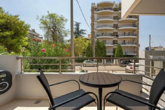 Fiftyone Luxury Studio in Alimos just 500m from the beach and Alimos Marina .