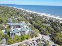 Spacious Hilton Head Island Condo - 1 block to Beach & 60+ shops/restaurants Hotels near Shipyard Beach Access