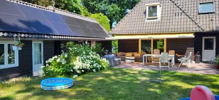 Lovely family home in Laren Отели рядом с достопримечательностью «Singer Laren»