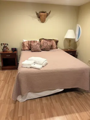 #10 Apartment with southwestern vibes. Các khách sạn ở Lorain