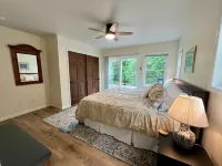 New 4-bedroom home in Egg Harbor, 2 min drive to beach