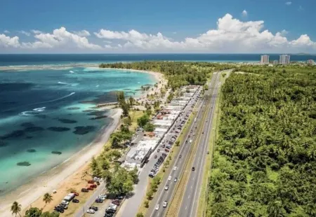 3-bedroom apartment in Luquillo with AC, WiFi,Near Natural Pool and Beach